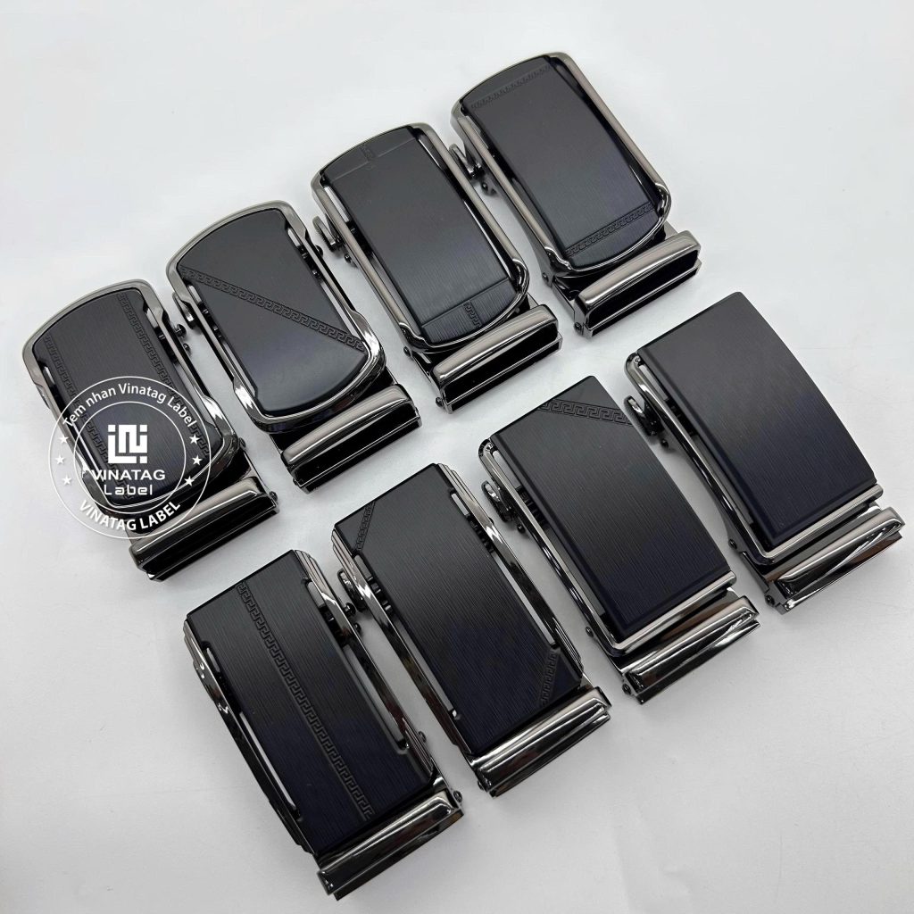 Các mẫu mặt khóa thắt lưng tự động tông đen được Vinatag đăng làm ảnh tham khảo