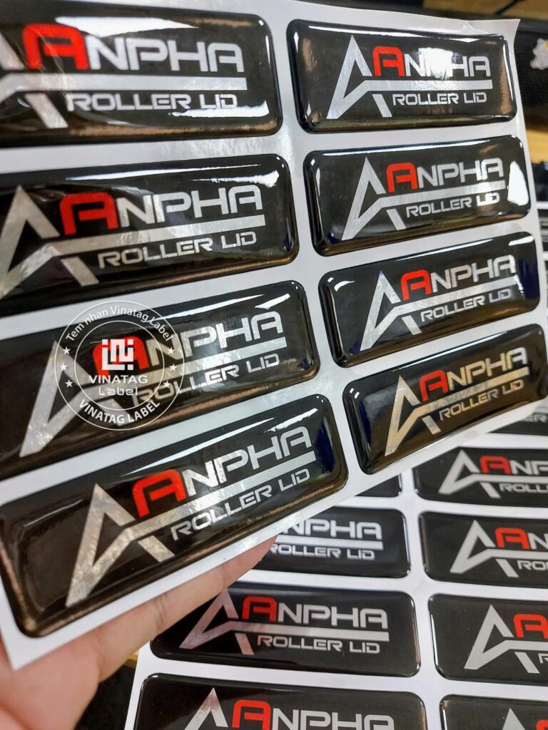 Tem epoxy logo thương hiệu phủ nổi 3D - hình thực tế 1